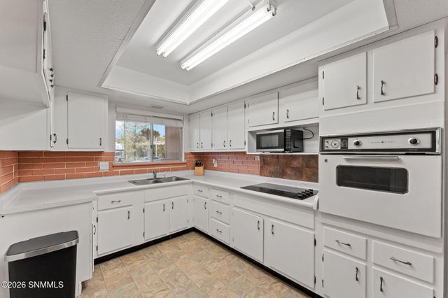 1818 Louise Circle, Las Cruces, NM 88001