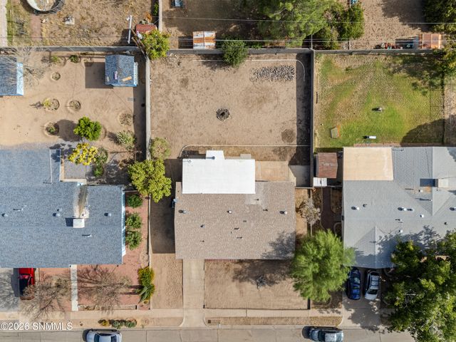 1818 Louise Circle, Las Cruces, NM 88001