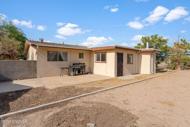 1818 Louise Circle, Las Cruces, NM 88001