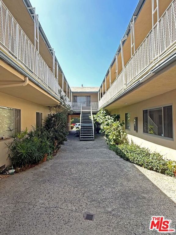 3760 Jasmine Avenue, Los Angeles, CA 90034 — photo 4