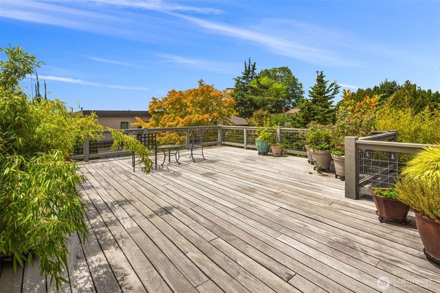 235 10th Avenue W, Kirkland, WA 98033