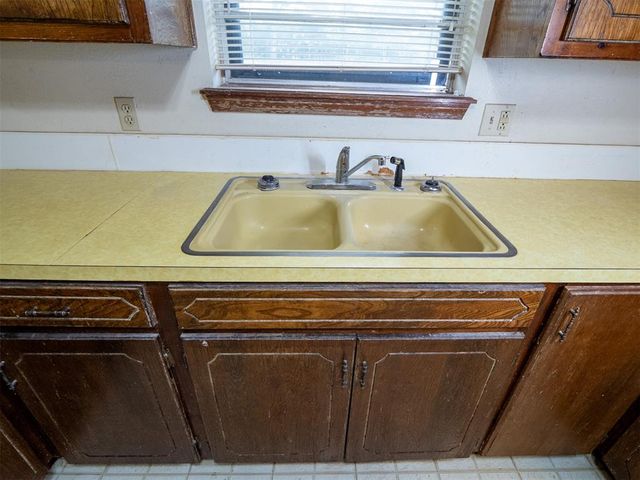 5502 Aquarius, Shawnee, OK 74804
