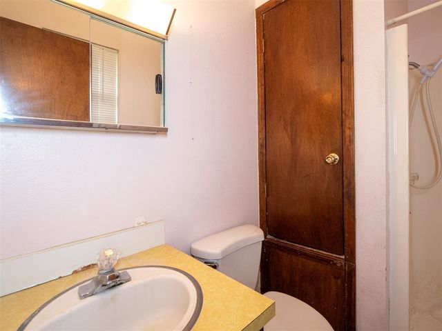 5502 Aquarius, Shawnee, OK 74804