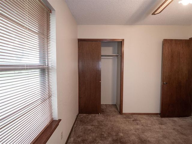 5502 Aquarius, Shawnee, OK 74804