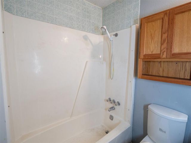 5502 Aquarius, Shawnee, OK 74804