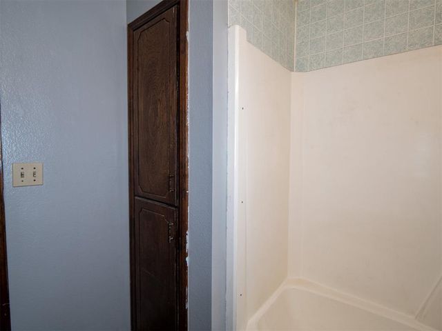 5502 Aquarius, Shawnee, OK 74804
