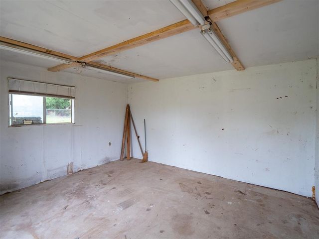 5502 Aquarius, Shawnee, OK 74804