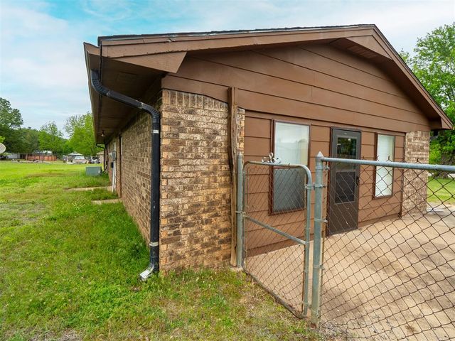 5502 Aquarius, Shawnee, OK 74804