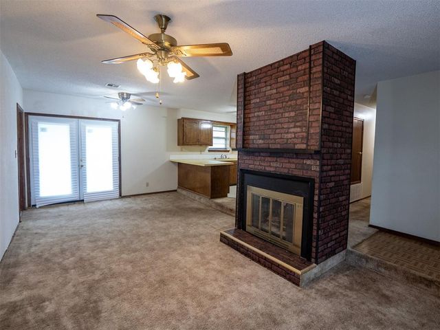5502 Aquarius, Shawnee, OK 74804