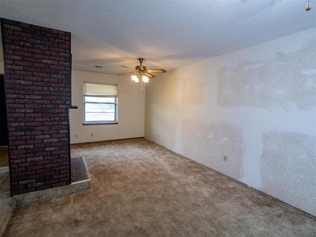 5502 Aquarius, Shawnee, OK 74804