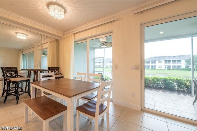 6954 Avalon CIR 702, Naples, FL 34112