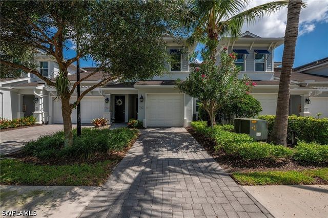 6954 Avalon CIR 702, Naples, FL 34112