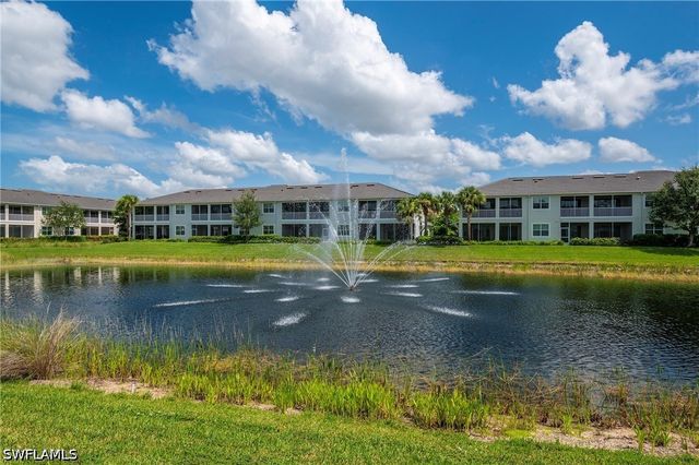 6954 Avalon CIR 702, Naples, FL 34112