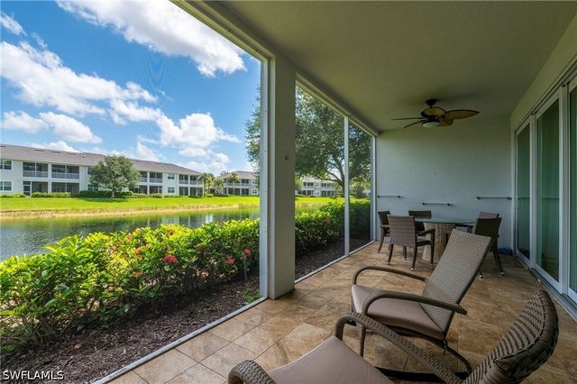 6954 Avalon CIR 702, Naples, FL 34112