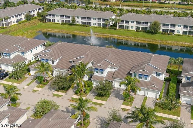 6954 Avalon CIR 702, Naples, FL 34112