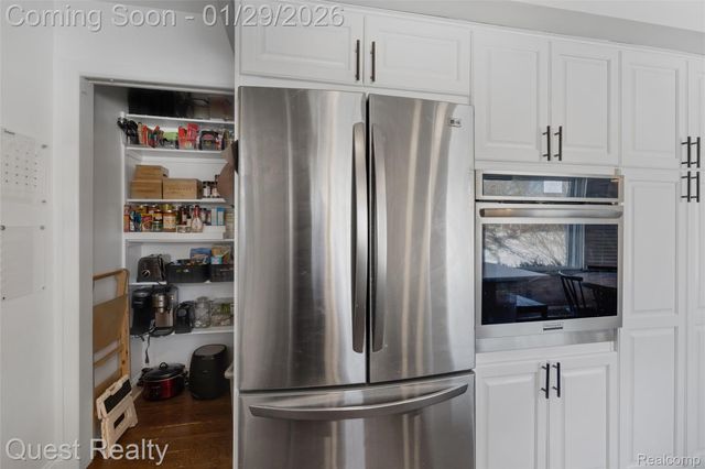 6702 Cathedral Drive, Bloomfield Hills, MI 48301