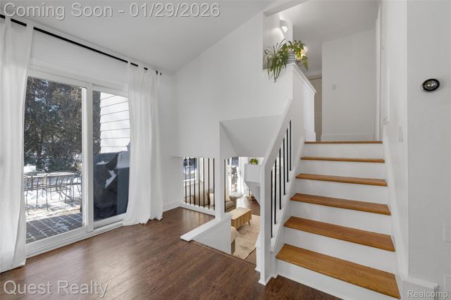 6702 Cathedral Drive, Bloomfield Hills, MI 48301