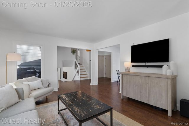 6702 Cathedral Drive, Bloomfield Hills, MI 48301