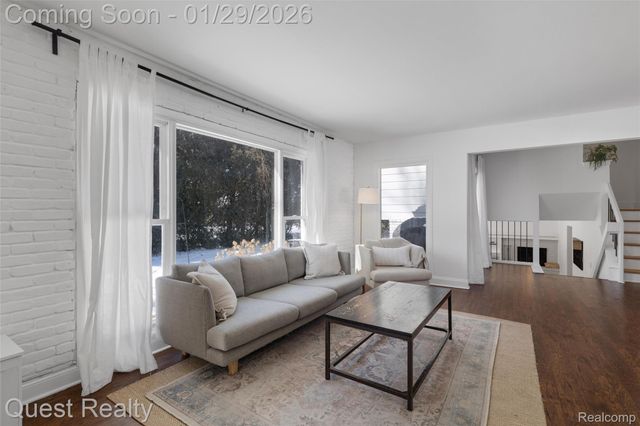 6702 Cathedral Drive, Bloomfield Hills, MI 48301