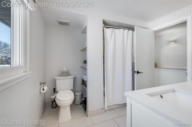 6702 Cathedral Drive, Bloomfield Hills, MI 48301