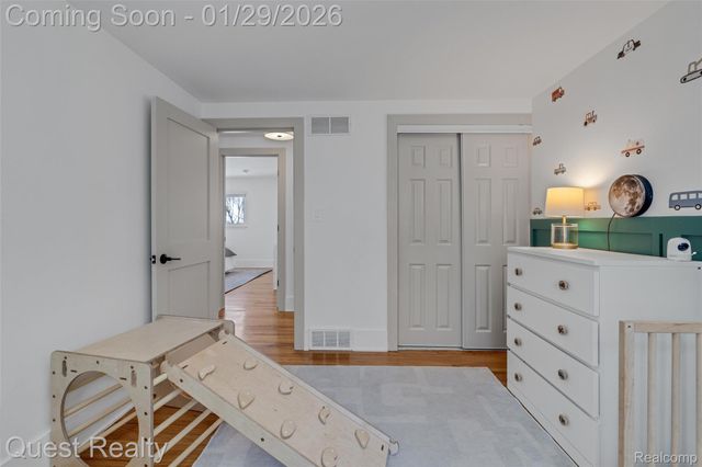 6702 Cathedral Drive, Bloomfield Hills, MI 48301