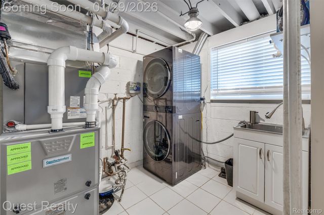 6702 Cathedral Drive, Bloomfield Hills, MI 48301