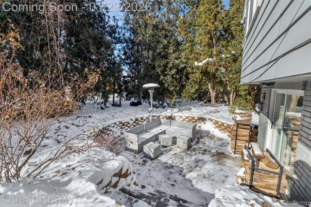 6702 Cathedral Drive, Bloomfield Hills, MI 48301