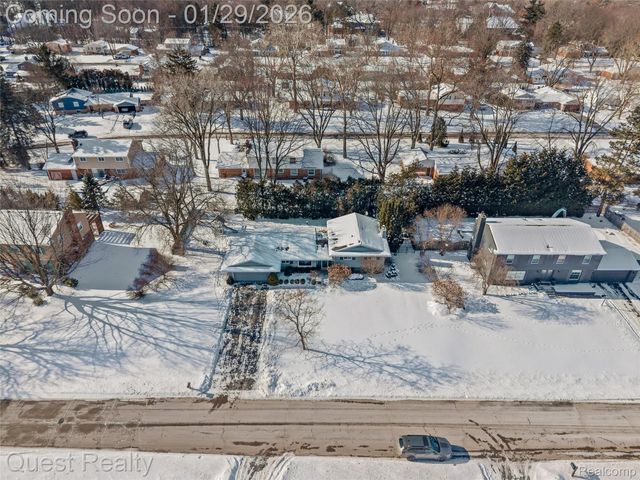 6702 Cathedral Drive, Bloomfield Hills, MI 48301