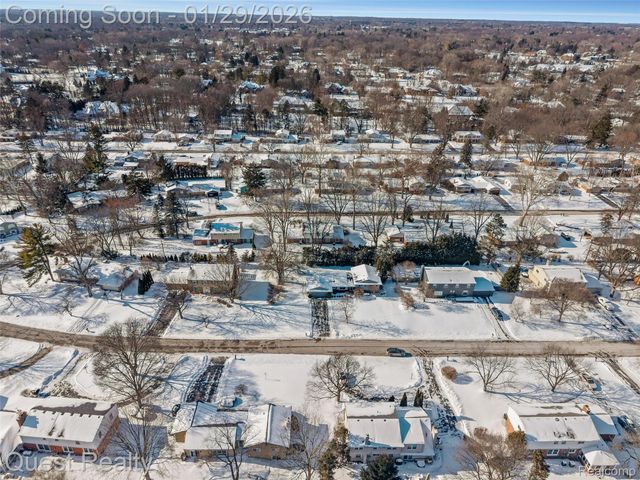 6702 Cathedral Drive, Bloomfield Hills, MI 48301