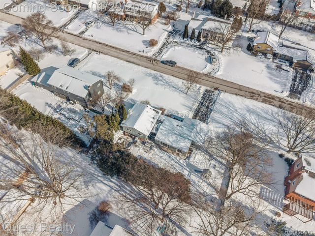 6702 Cathedral Drive, Bloomfield Hills, MI 48301