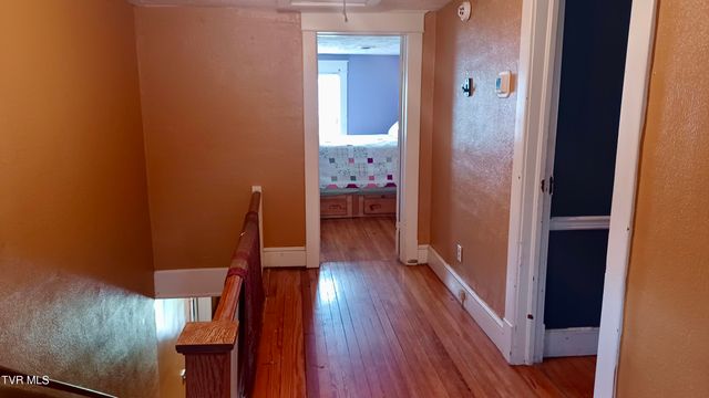 1411 Island Road, Bristol, VA 24201