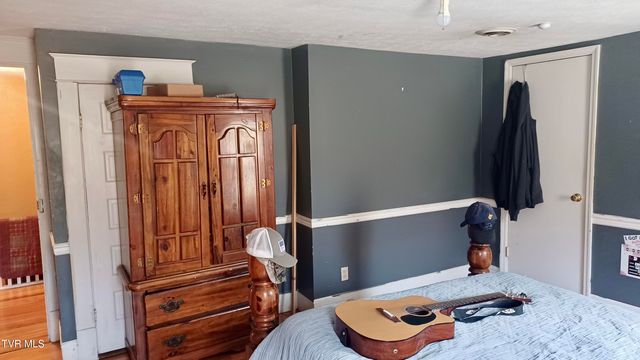 1411 Island Road, Bristol, VA 24201