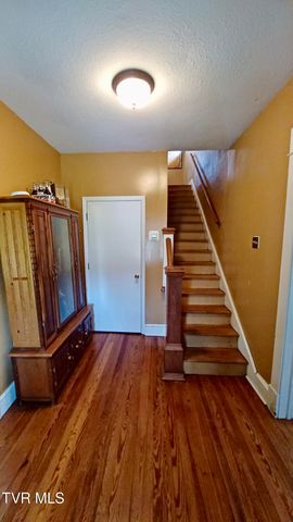 1411 Island Road, Bristol, VA 24201