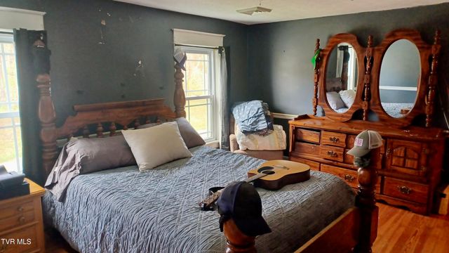 1411 Island Road, Bristol, VA 24201