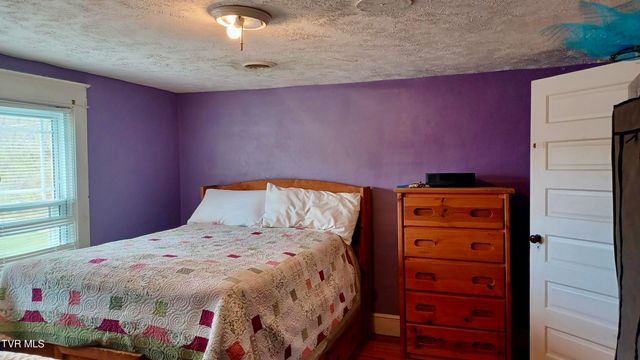 1411 Island Road, Bristol, VA 24201