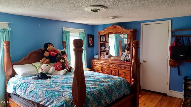 1411 Island Road, Bristol, VA 24201