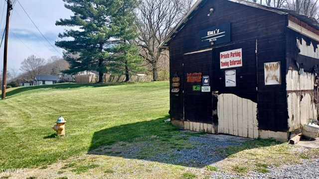 1411 Island Road, Bristol, VA 24201