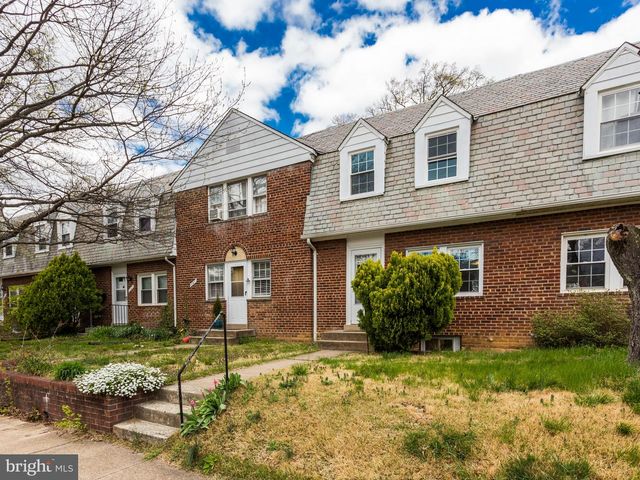 1045 N MONROE ST, Arlington, VA 22201