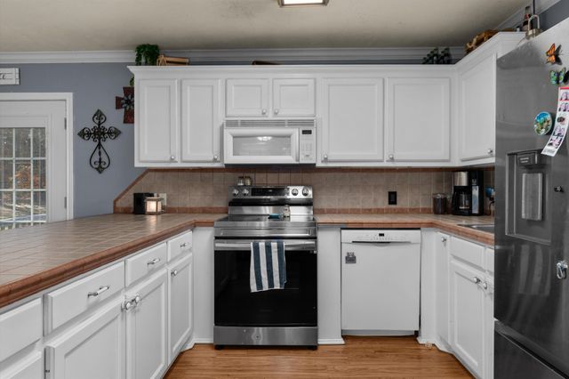 2509 N SH 322, Henderson, TX 75652