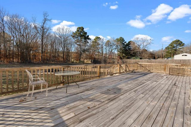 2509 N SH 322, Henderson, TX 75652