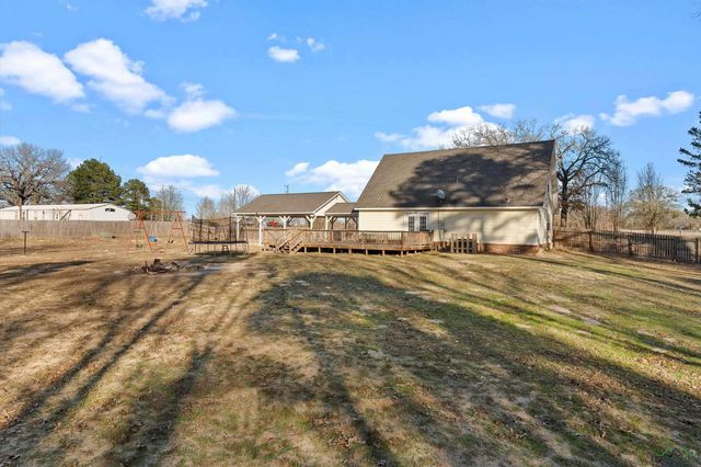 2509 N SH 322, Henderson, TX 75652