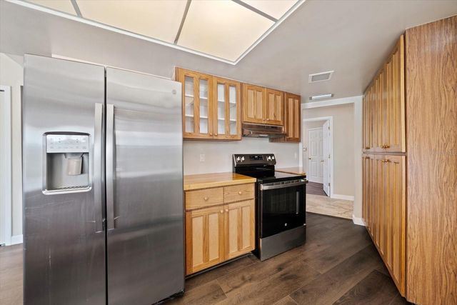 878 HARBOR ISLAND, Clearwater Beach, FL 33767