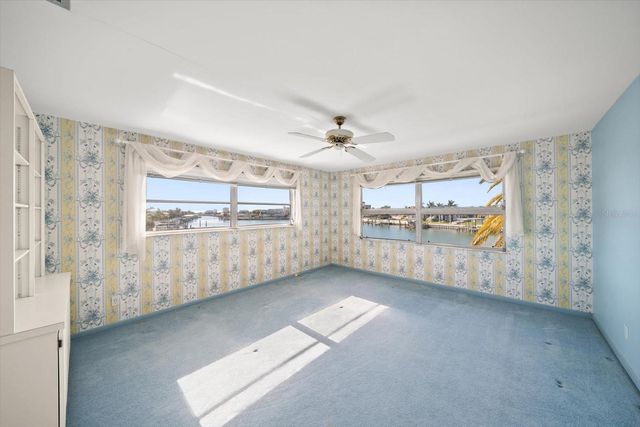 878 HARBOR ISLAND, Clearwater Beach, FL 33767