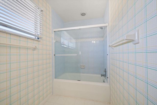 878 HARBOR ISLAND, Clearwater Beach, FL 33767