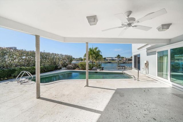 878 HARBOR ISLAND, Clearwater Beach, FL 33767