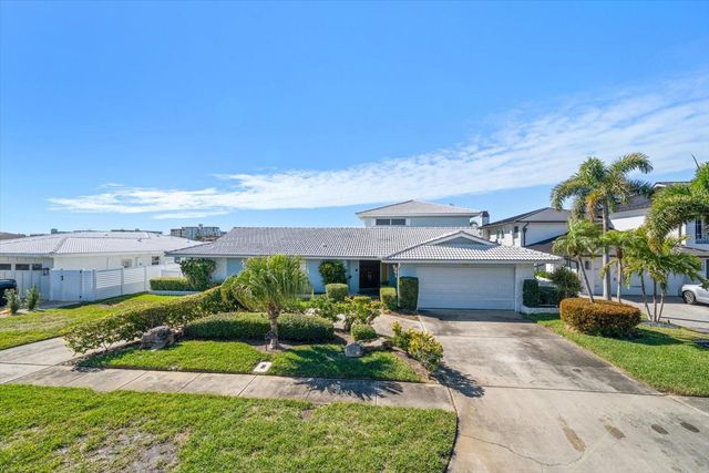878 HARBOR ISLAND, Clearwater Beach, FL 33767