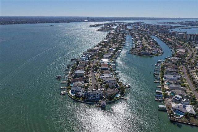 878 HARBOR ISLAND, Clearwater Beach, FL 33767