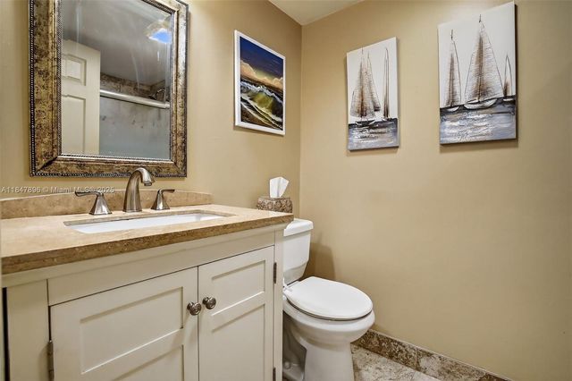 9404 N Chelsea Dr N, Plantation, FL 33324