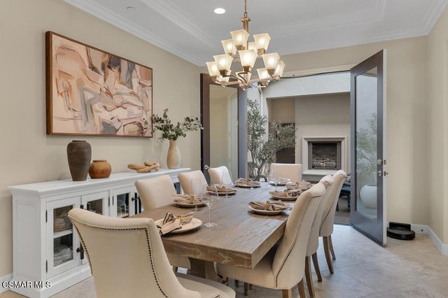 6894 Copper Creek Place, Moorpark, CA 93021