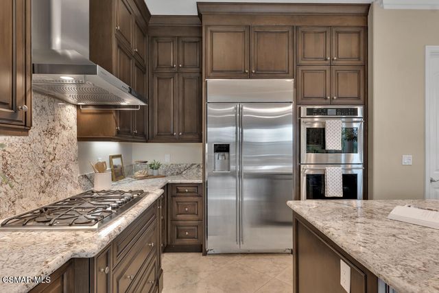 6894 Copper Creek Place, Moorpark, CA 93021